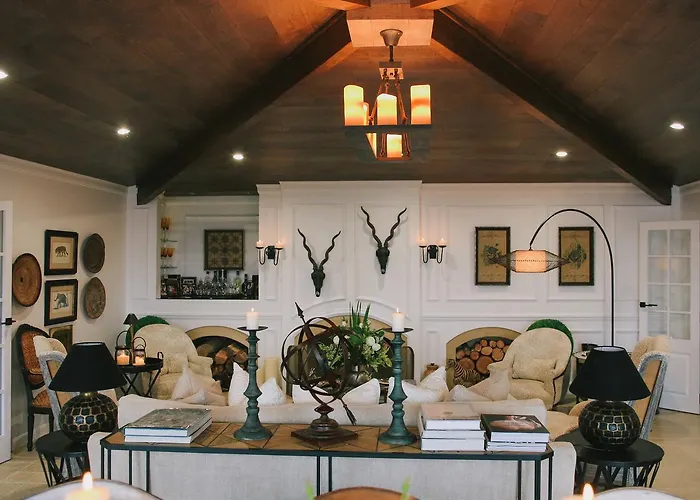 Ngamihi Lodge